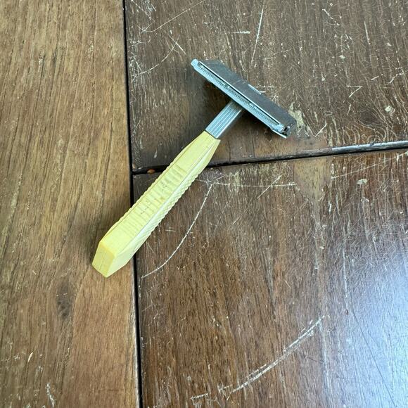 Gem Featherweight Vintage Single Edge Safety Razor Reusable metal Bakelite? - Picture 3 of 6